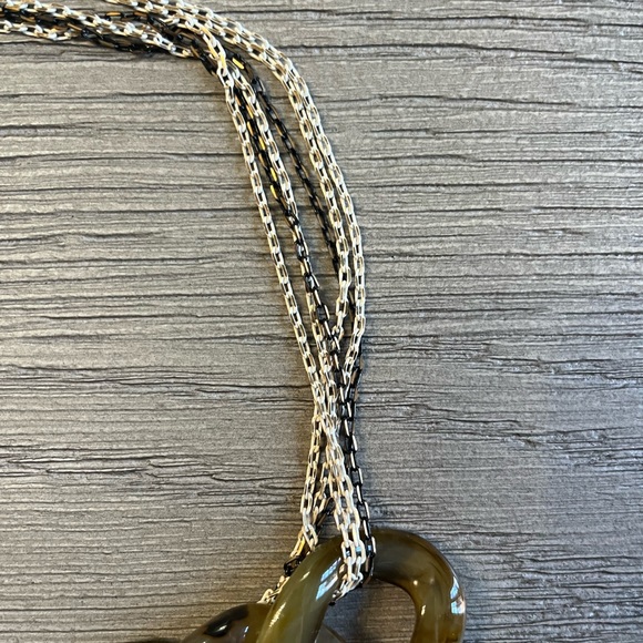 Adia Kibur Resin Link and Chain Necklace - Picture 7 of 10